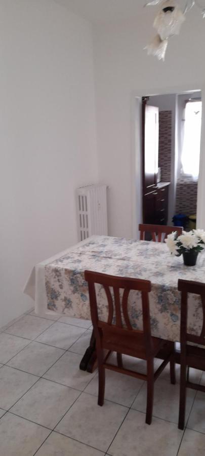 Bellissimo Alloggio Vicino Alla Metro Bengasi,Lino House Turin Ngoại thất bức ảnh